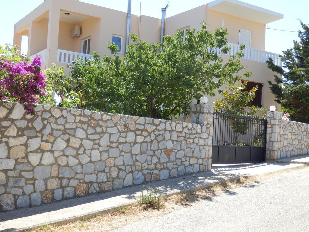 Maro Suites Tavronitis  Exterior photo