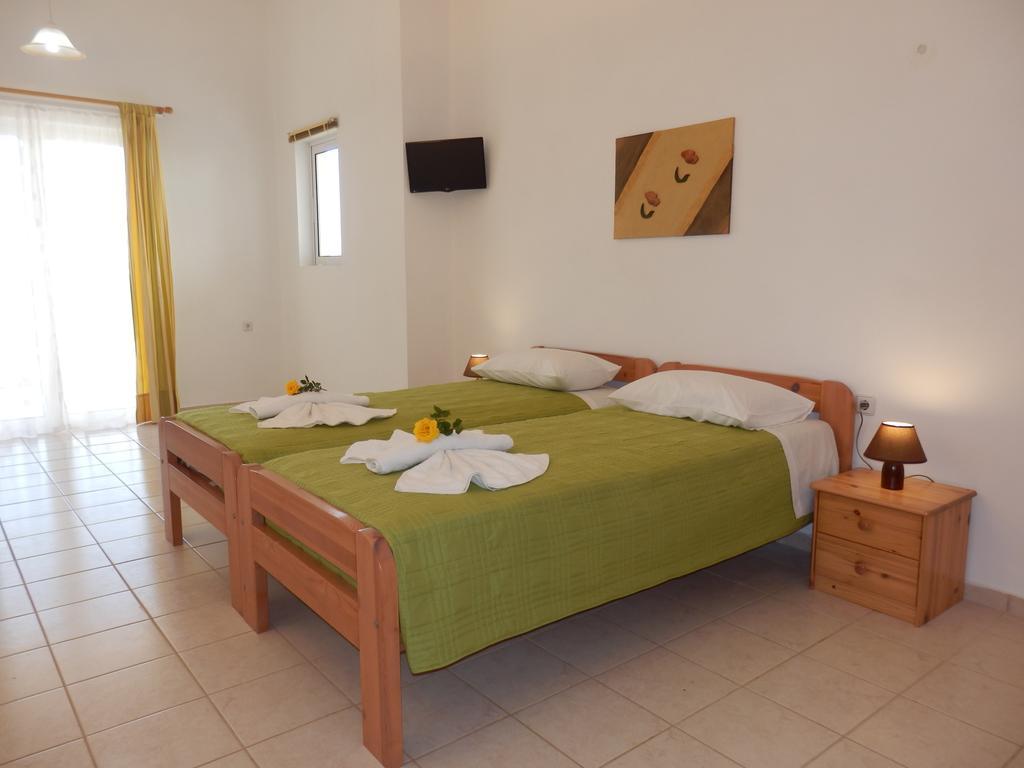 Maro Suites Tavronitis  Exterior photo