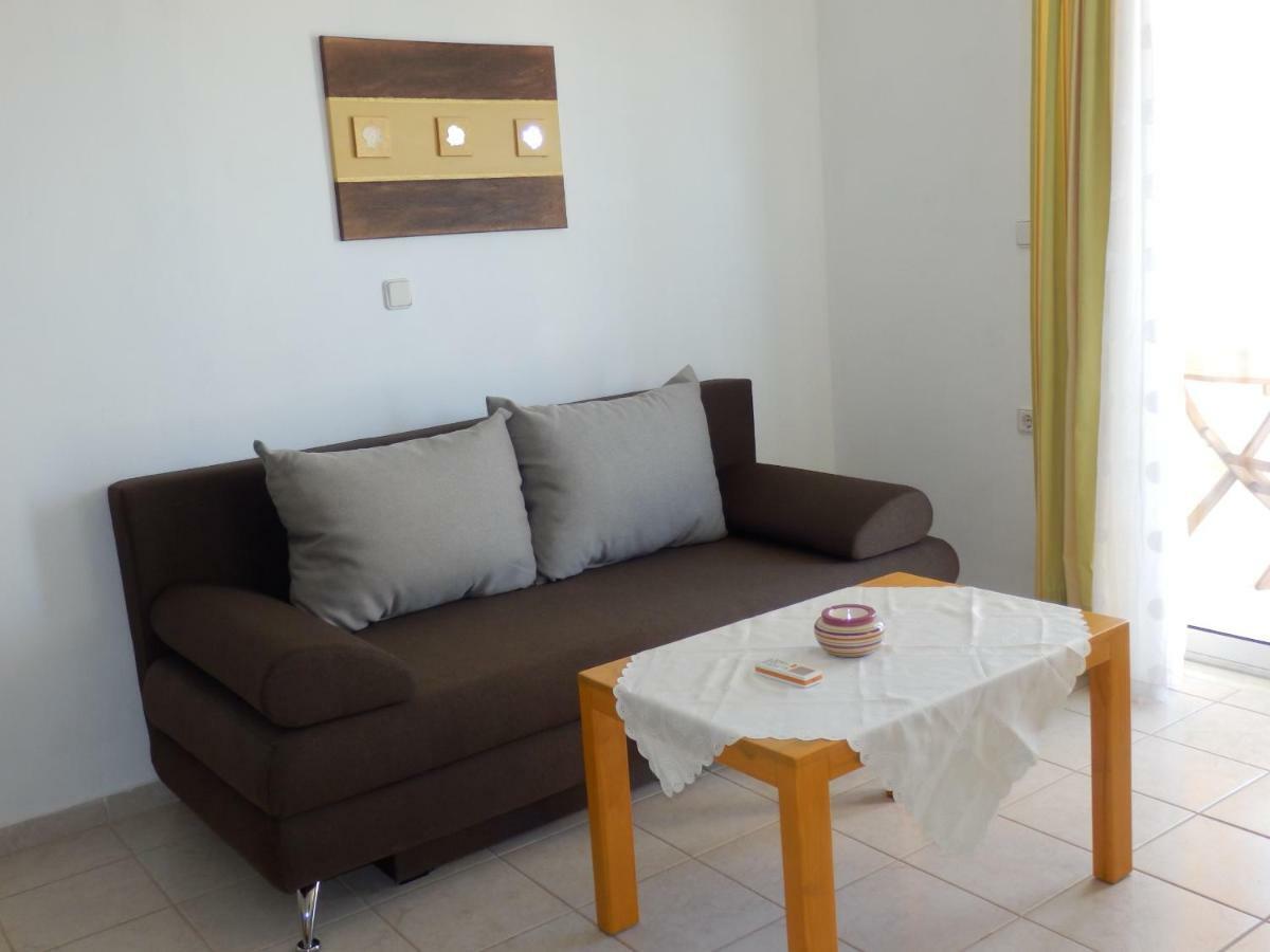 Maro Suites Tavronitis  Exterior photo